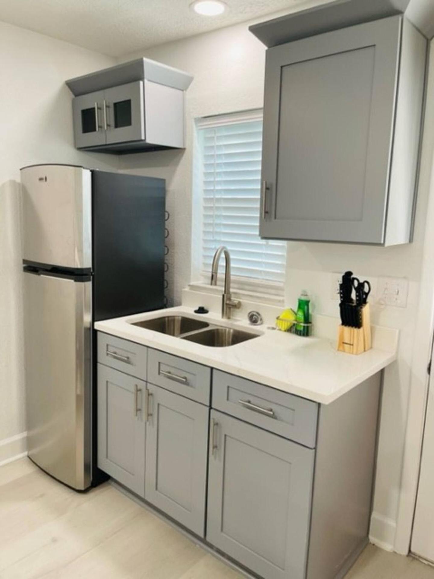 Walk Everywhere! 1-Bedroom Gem In Downtown Hub New Port Richey Bagian luar foto